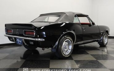 Unknown-Camaro-1967-Tuxedo-Black-Red-1