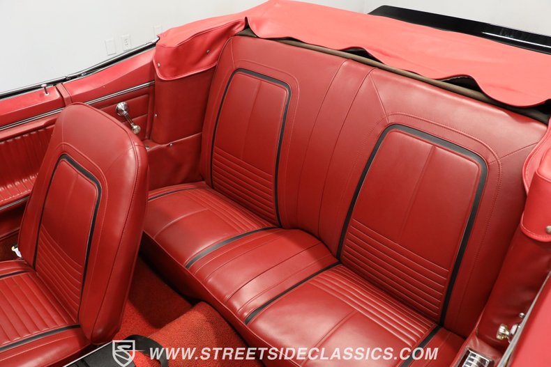 Unknown-Camaro-1967-Tuxedo-Black-Red-10