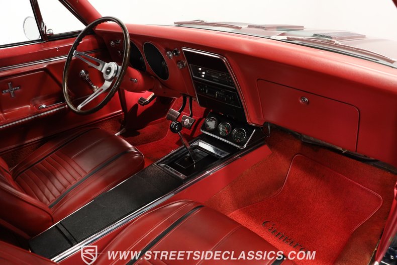 Unknown-Camaro-1967-Tuxedo-Black-Red-14