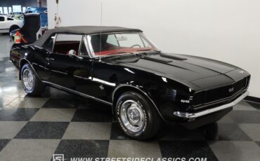 Unknown-Camaro-1967-Tuxedo-Black-Red-27