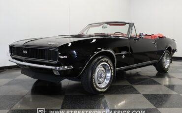 Unknown-Camaro-1967-Tuxedo-Black-Red-34
