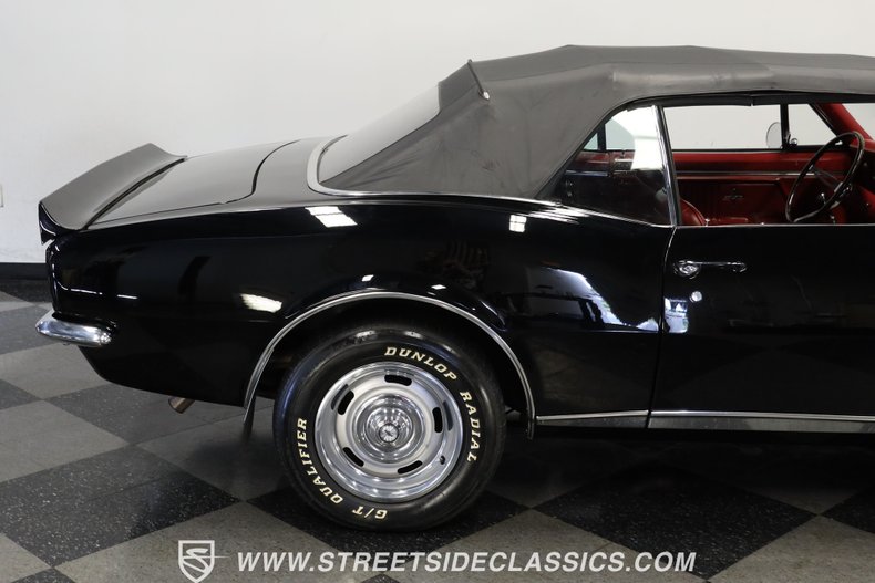Unknown-Camaro-1967-Tuxedo-Black-Red-38