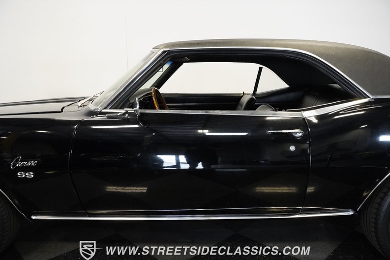 Unknown-Camaro-1968-Black-Black-5