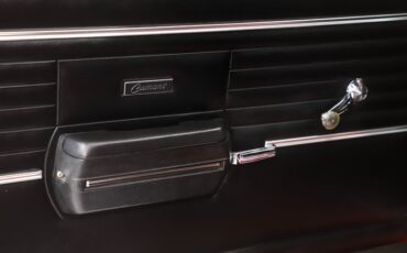 Unknown-Camaro-1968-Bolero-Red-Black-1