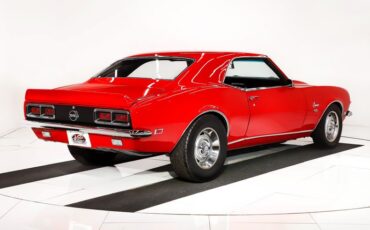 Unknown-Camaro-1968-Bolero-Red-Black-28