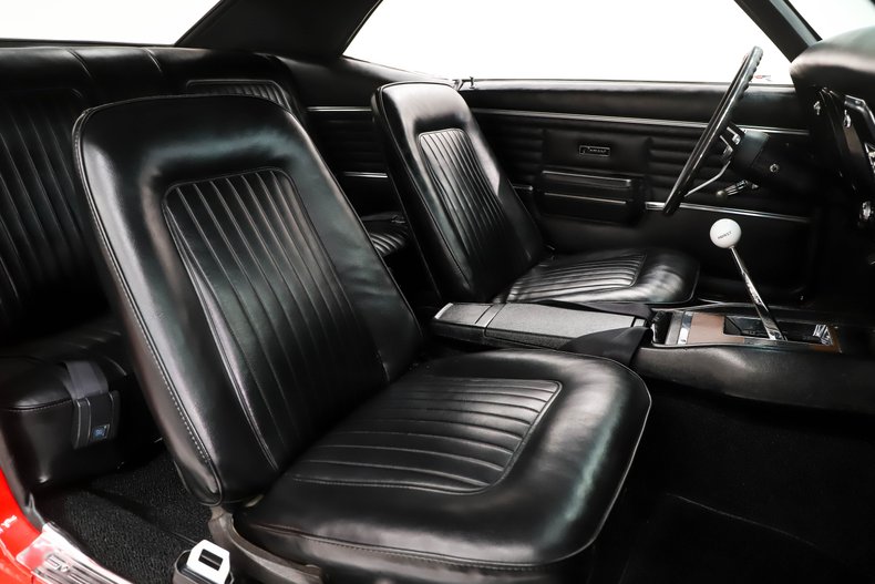 Unknown-Camaro-1968-Bolero-Red-Black-41