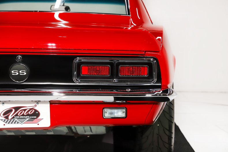 Unknown-Camaro-1968-Bolero-Red-Black-43