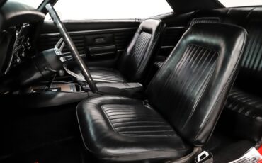 Unknown-Camaro-1968-Bolero-Red-Black-47