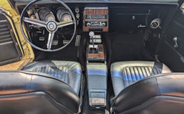 Unknown-Camaro-1968-Butter-Yellow-Black-Black-Vinyl-26