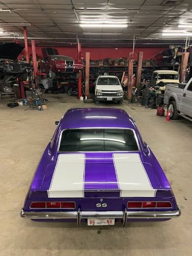 Unknown-Camaro-1968-Candy-Purple-6