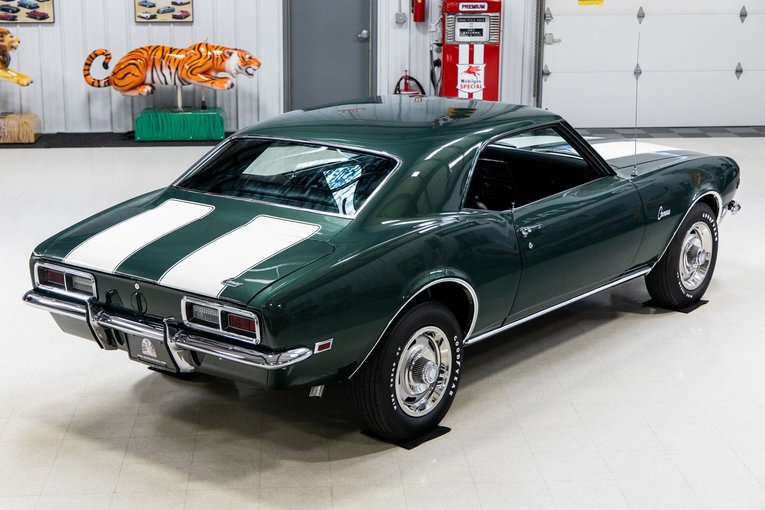 Unknown-Camaro-1968-Green-Black-1