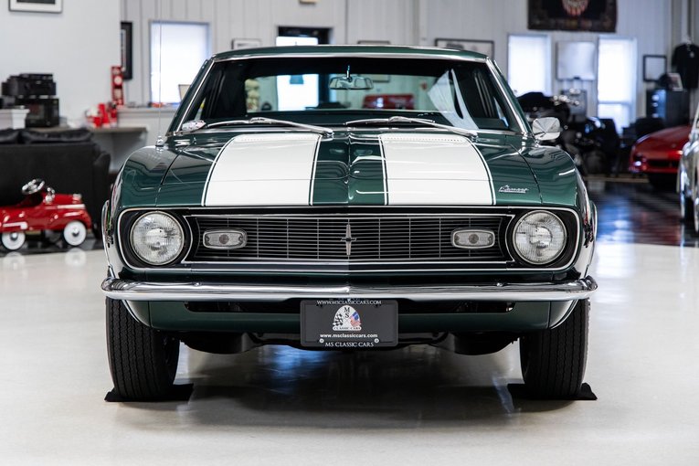 Unknown-Camaro-1968-Green-Black-2