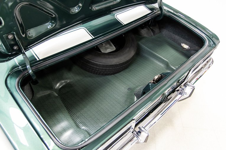 Unknown-Camaro-1968-Green-Black-7