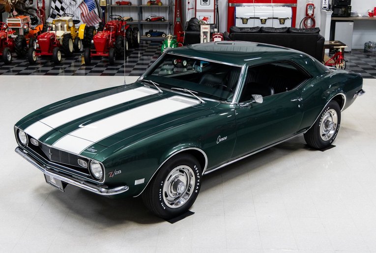 Unknown-Camaro-1968-Green-Black