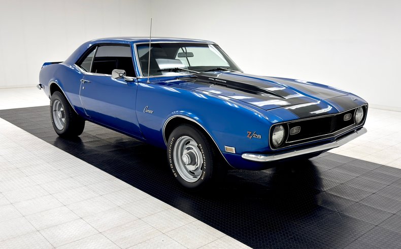 Unknown-Camaro-1968-Lemans-Blue-Black-1