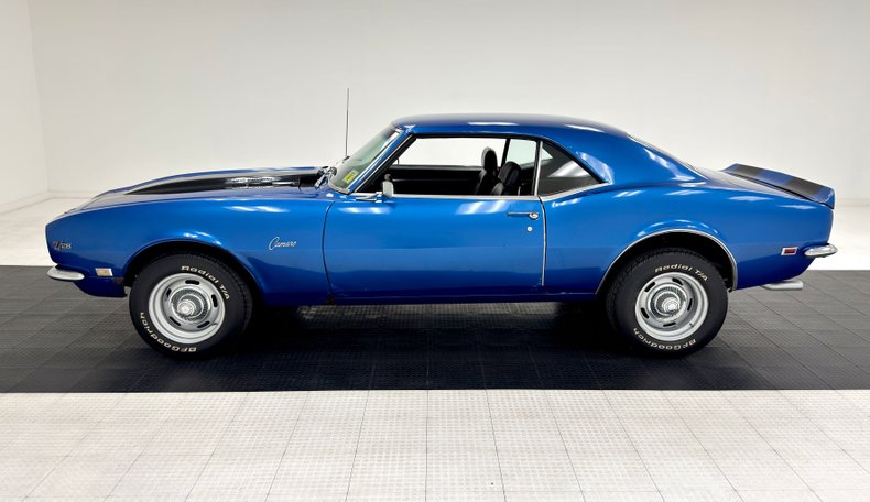 Unknown-Camaro-1968-Lemans-Blue-Black