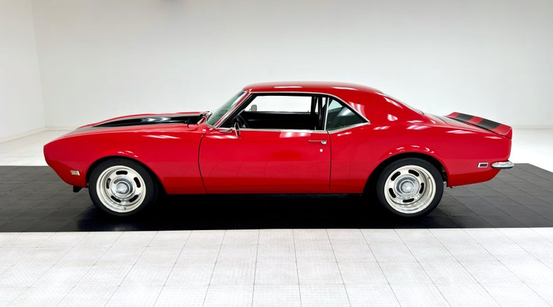 Unknown-Camaro-1968-Matador-Red-Black-1