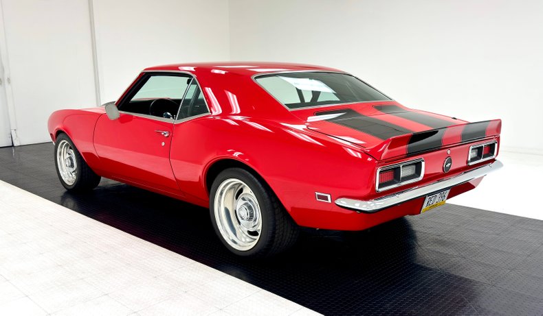 Unknown-Camaro-1968-Matador-Red-Black-2