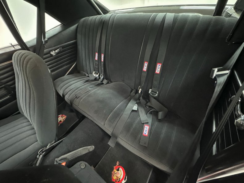 Unknown-Camaro-1968-Matador-Red-Black-31