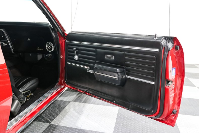 Unknown-Camaro-1968-RED-BLACK-14