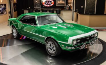 Unknown-Camaro-1968-Rally-Green-Houndstooth-11