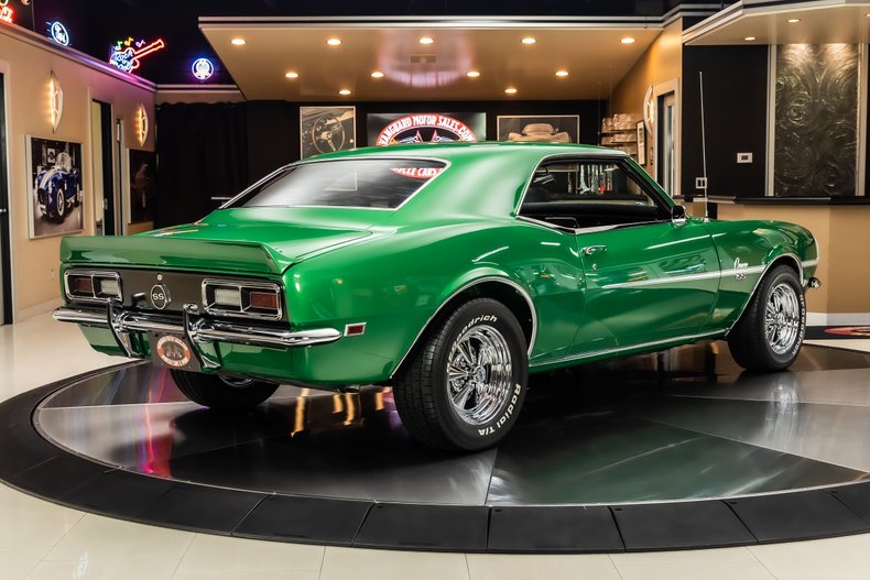 Unknown-Camaro-1968-Rally-Green-Houndstooth-13