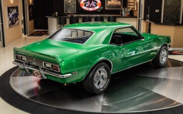 Unknown-Camaro-1968-Rally-Green-Houndstooth-14