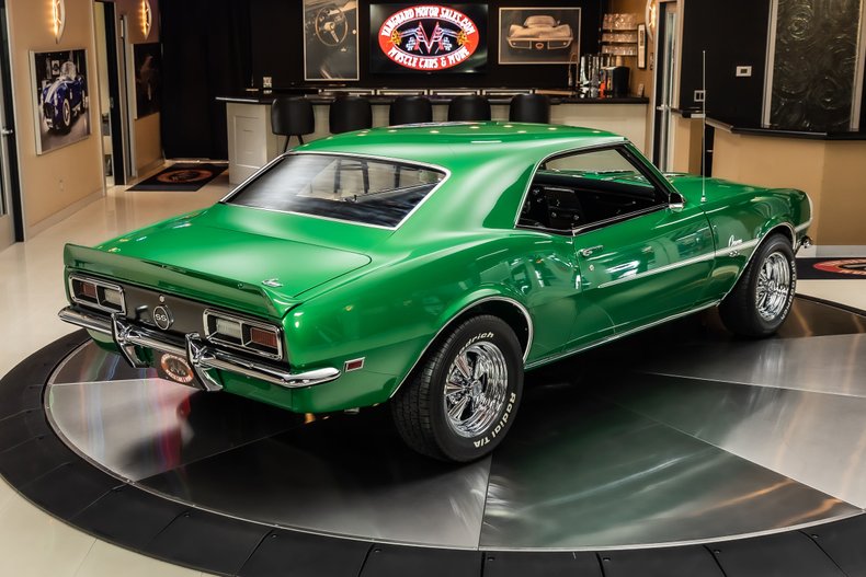 Unknown-Camaro-1968-Rally-Green-Houndstooth-14