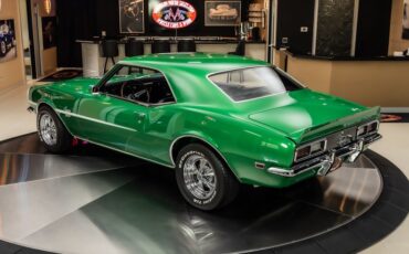 Unknown-Camaro-1968-Rally-Green-Houndstooth-18