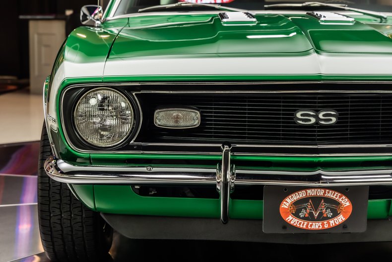 Unknown-Camaro-1968-Rally-Green-Houndstooth-21