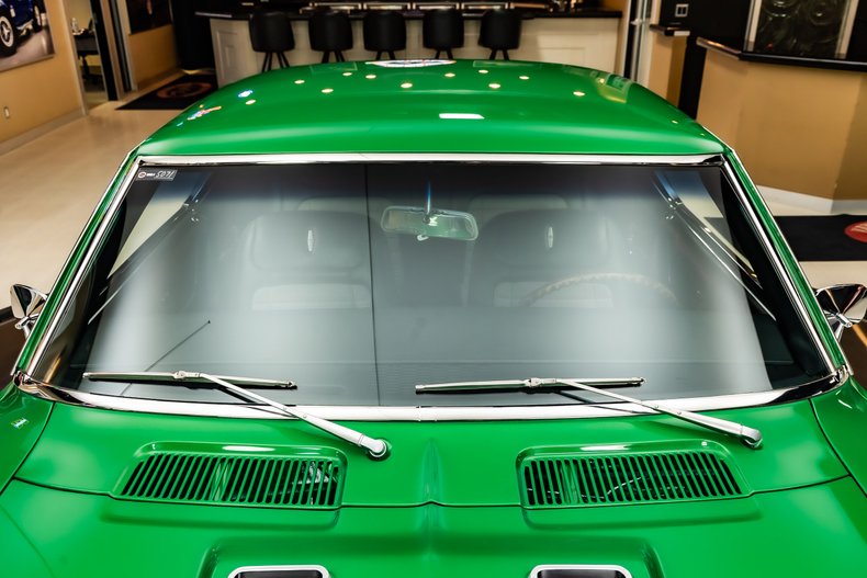 Unknown-Camaro-1968-Rally-Green-Houndstooth-28