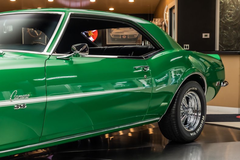 Unknown-Camaro-1968-Rally-Green-Houndstooth-32