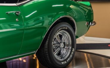 Unknown-Camaro-1968-Rally-Green-Houndstooth-33