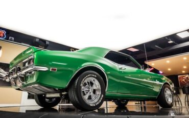 Unknown-Camaro-1968-Rally-Green-Houndstooth-46