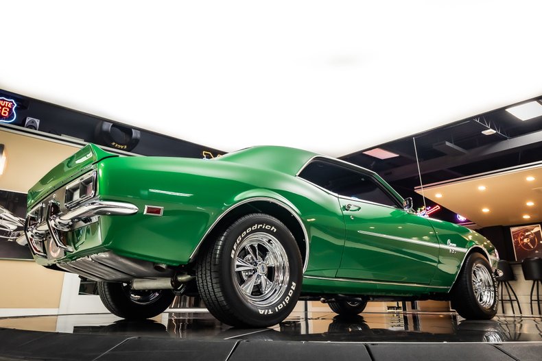 Unknown-Camaro-1968-Rally-Green-Houndstooth-46