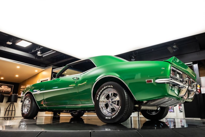 Unknown-Camaro-1968-Rally-Green-Houndstooth-48
