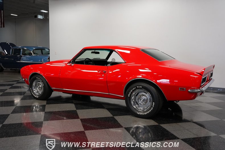 Unknown-Camaro-1968-Red-Black-11