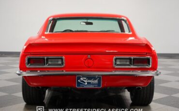 Unknown-Camaro-1968-Red-Black-16