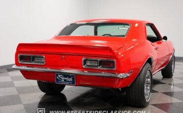 Unknown-Camaro-1968-Red-Black-17