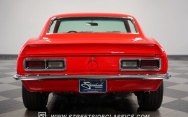 Unknown-Camaro-1968-Red-Black-2