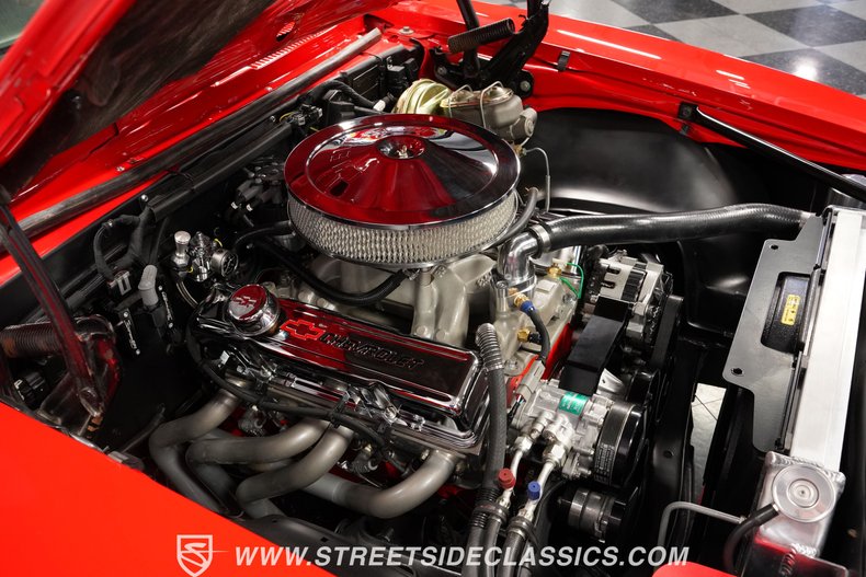 Unknown-Camaro-1968-Red-Black-32