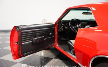 Unknown-Camaro-1968-Red-Black-33