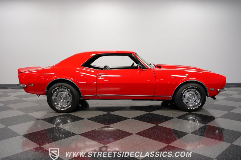 Unknown-Camaro-1968-Red-Black-49