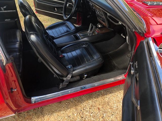 Unknown-Camaro-1968-Red-Black