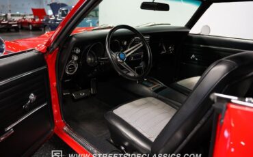 Unknown-Camaro-1968-Red-Black-7