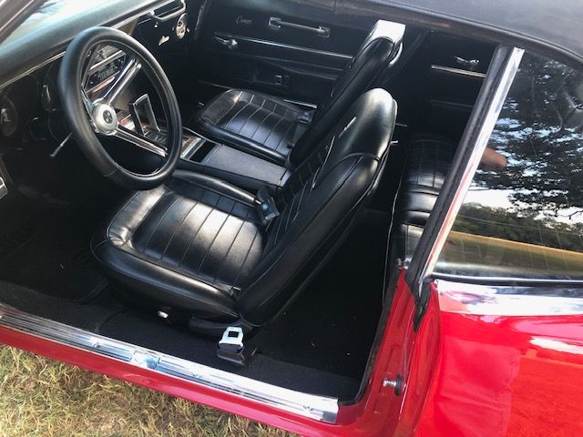 Unknown-Camaro-1968-Red-Black-9