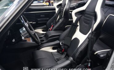 Unknown-Camaro-1968-White-Black-11