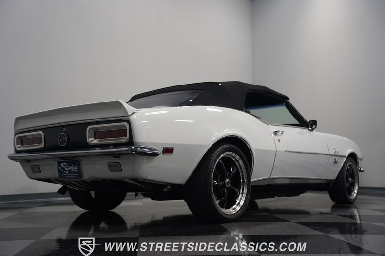 Unknown-Camaro-1968-White-Black-31