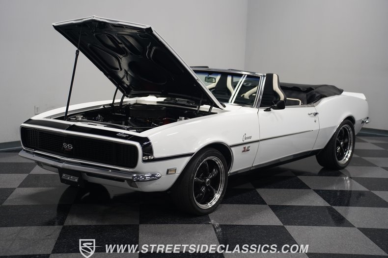 Unknown-Camaro-1968-White-Black-35