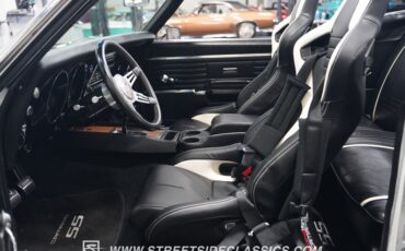 Unknown-Camaro-1968-White-Black-42